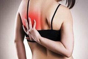 pain under left scapula from back